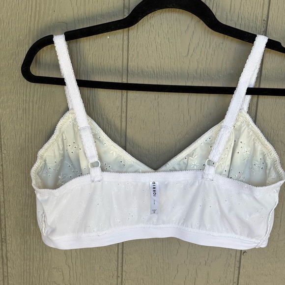 Torrid White Embroidered Bralette, Size 2xl - Picture 6 of 9